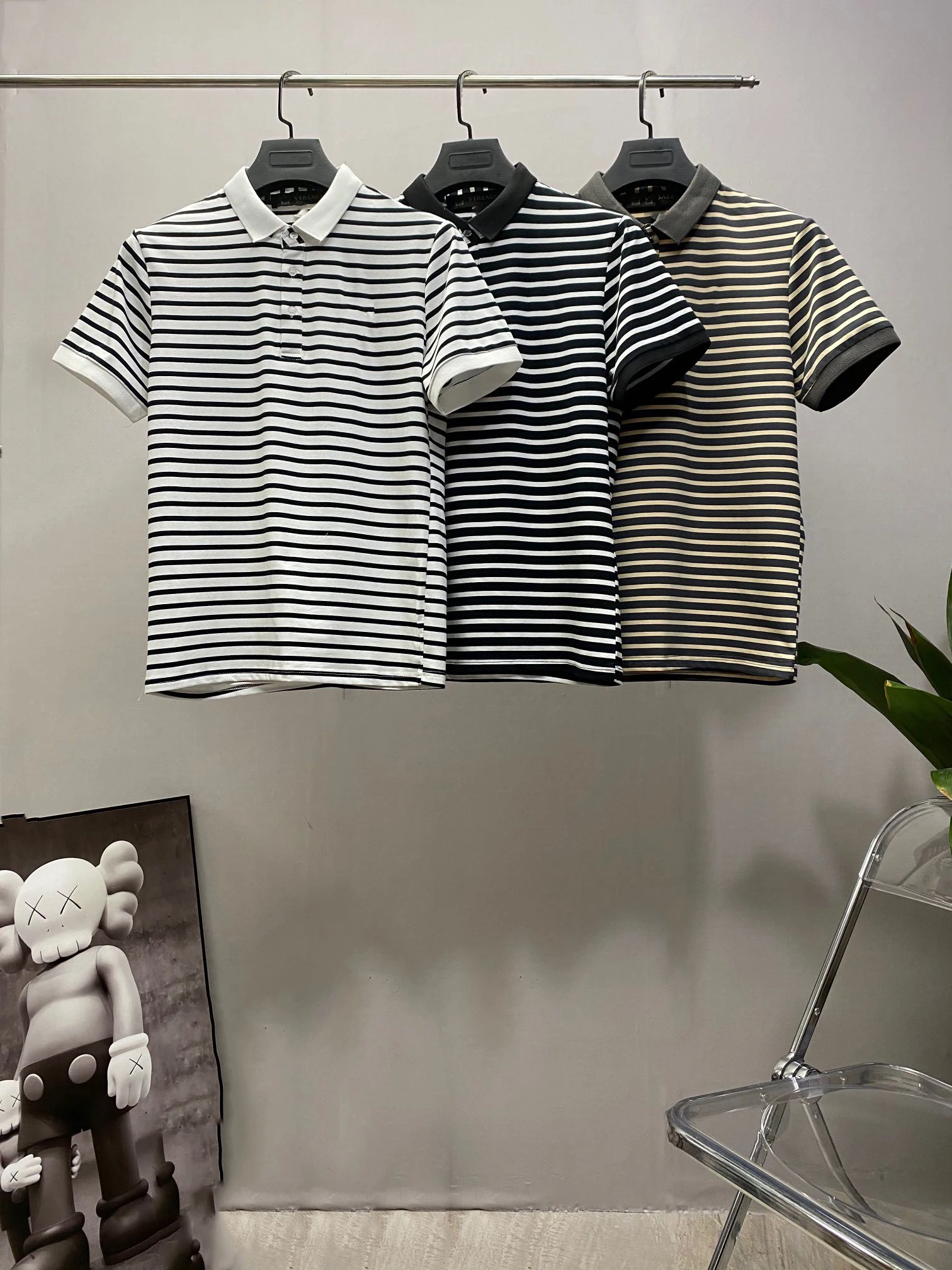 

Summer 2022 New men's striped lapel Polo Shirt Simple and generous short sleeve T-shirt made of elastic bead cotton fabric M-3XL