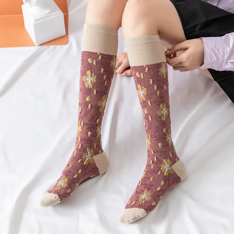 

2022 New Women Thermal Cotton Lingerie Korean Flower Embroidery Thigh High Long Stocking Japanese Kawaii Cute Knee Student Socks