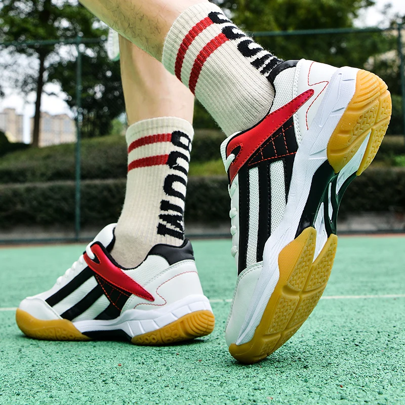 Professional Tennis Shoes for Men and Women Badminton Training Shoes for Teenagers Fashion Fitness Volleyball Shoes Size 36-45