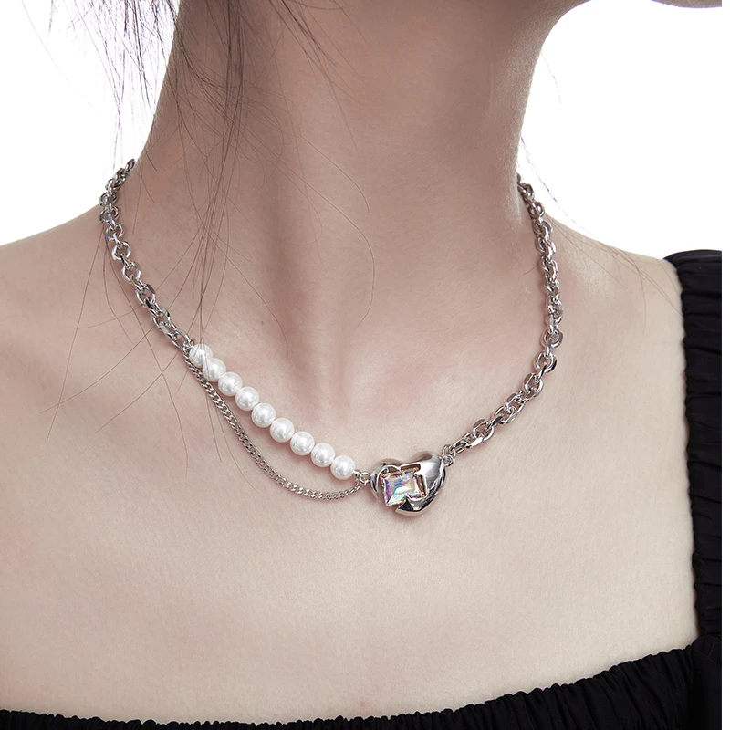 

Timeless Wonder Sweet Faux Pearl Laser Rhinestone Heart Necklaces for Women Designer Chain Jewelry Korean Goth Mazingerz 3235