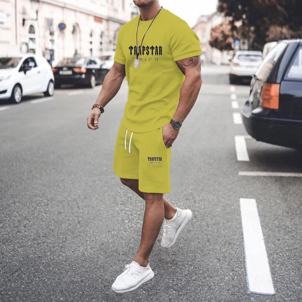 

2022 Summer New Men's Printed TRAPSTAR Brand, Men's Cotton Short Sleeve + Shorts Casual Sports Suit