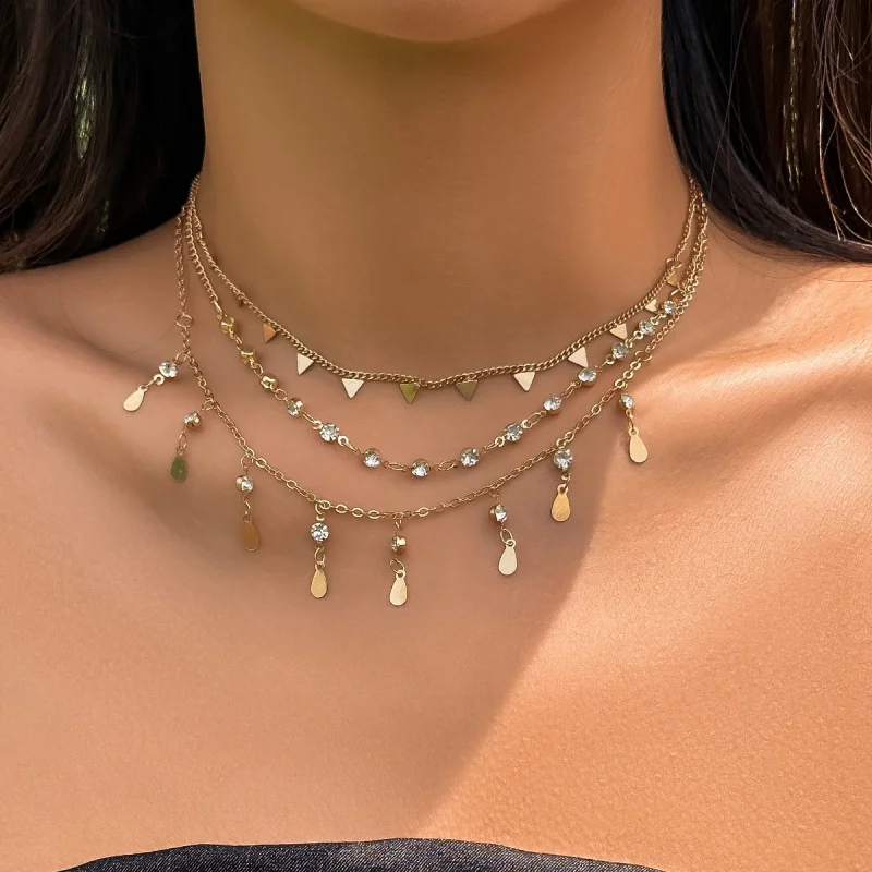 Этническое ожерелье из металла