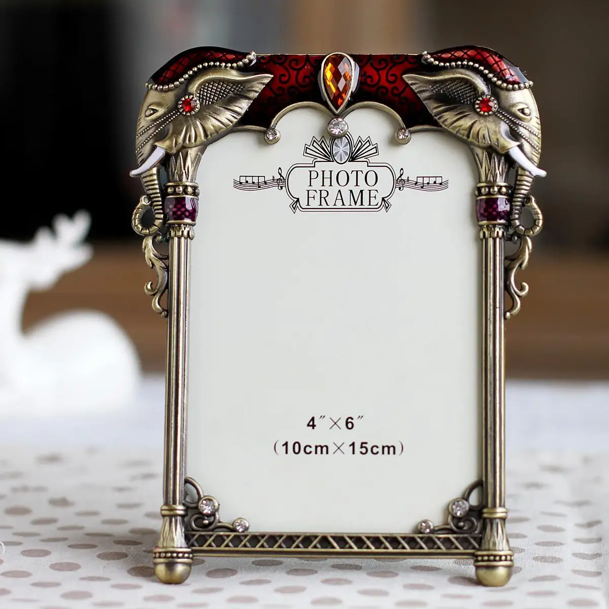 

6 Inch Metal Photo Frame Vintage Pearls Inlaid European Style High Quality Home Decor New Year Valentine's Day Gifts Ornaments