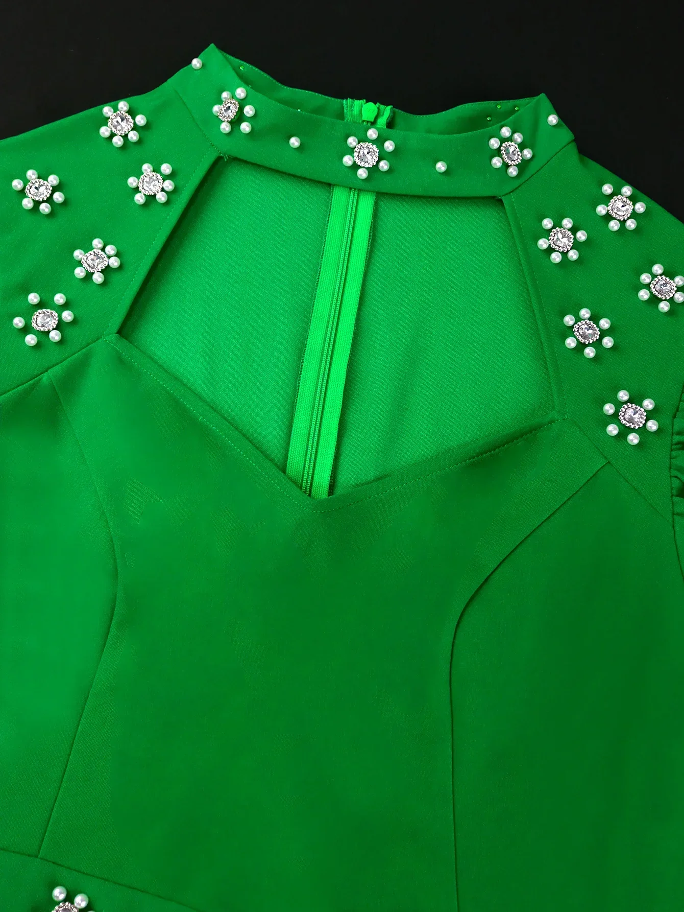 Роскошное вечернее платье ONTINVA размер плюс