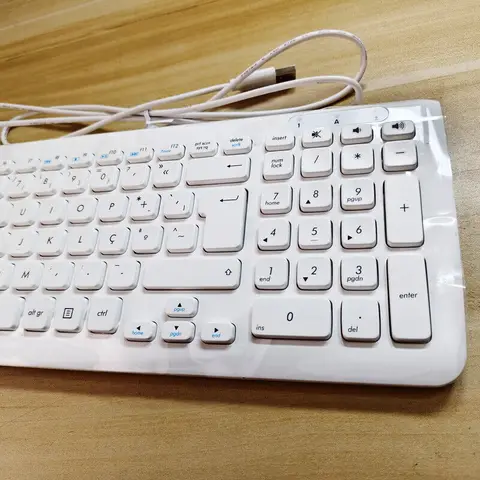 Проводная USB-клавиатура ASUS KU-0902 португальская раскладка