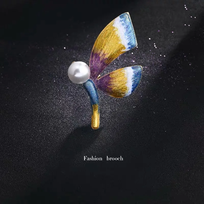 

Butterfly Brooches for Women Men Suit Korean Version Painting Drop High-Grade Pins Pearl Brooch Jewelry Scarf Buckle Accessories