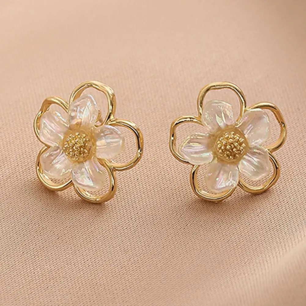 

Stylish Eardrop Eye-catching Symmetrical Niche Temperament Earrings Stud Earring Ear Studs 1 Pair