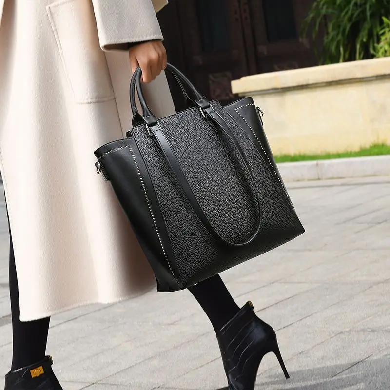 European And American Fashion Large-capacity Handbag, Casual And Versatile, High-quality Pu Soft Leather Shoulder Bag For Women