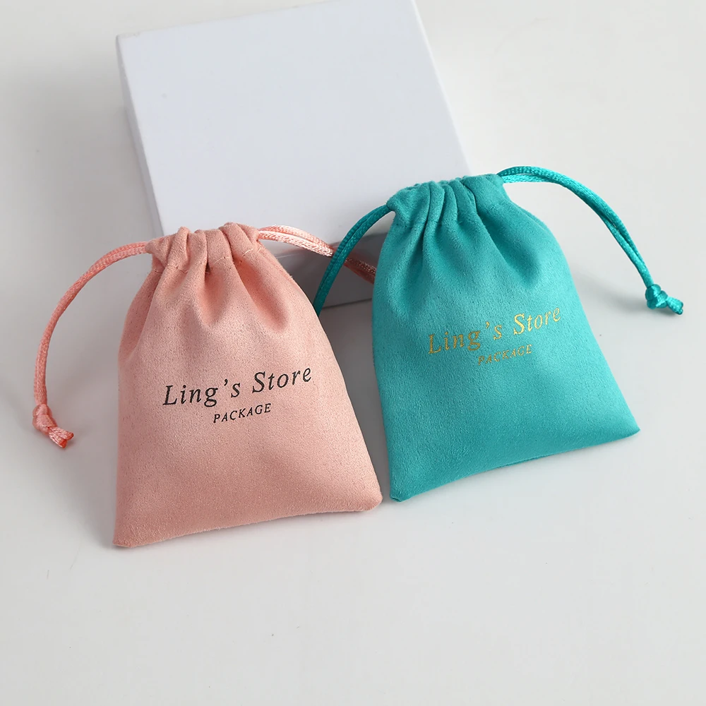 

100 Custom Logo Print Flannel Drawstring Gift Bags 7X9cm Velvet Jewelry Rings Necklace Packaging Pouches Wedding Favor Candy Bag