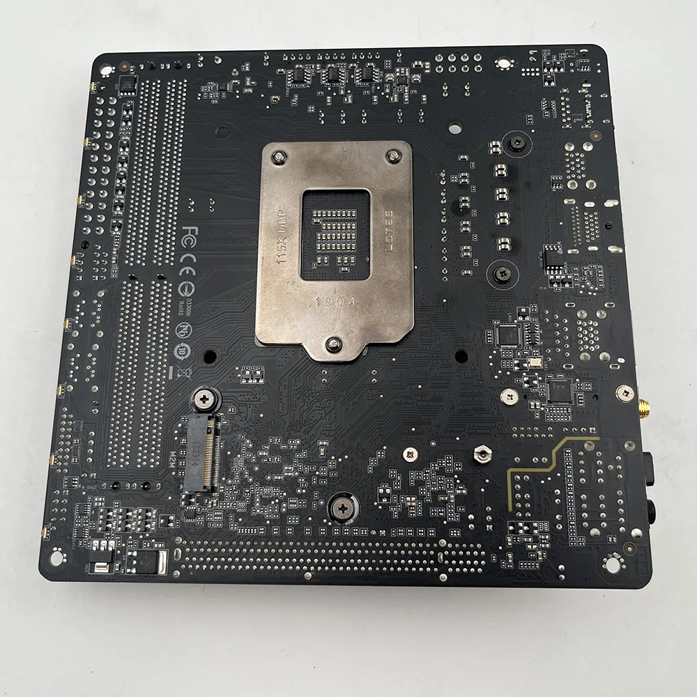 Материнская плата для ПК Gigabyte Z390 I AORUS PRO WIFI LGA 1151 DDR4 32 Гб PCI-E 3 0 Mini-ITX