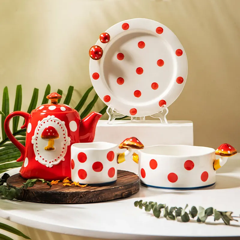 4 adet güzel el boyalı mantar seramik yemek takımı servis tabağı kase kupa demlik sevimli mutfak yemek eve taşınma hediyeler