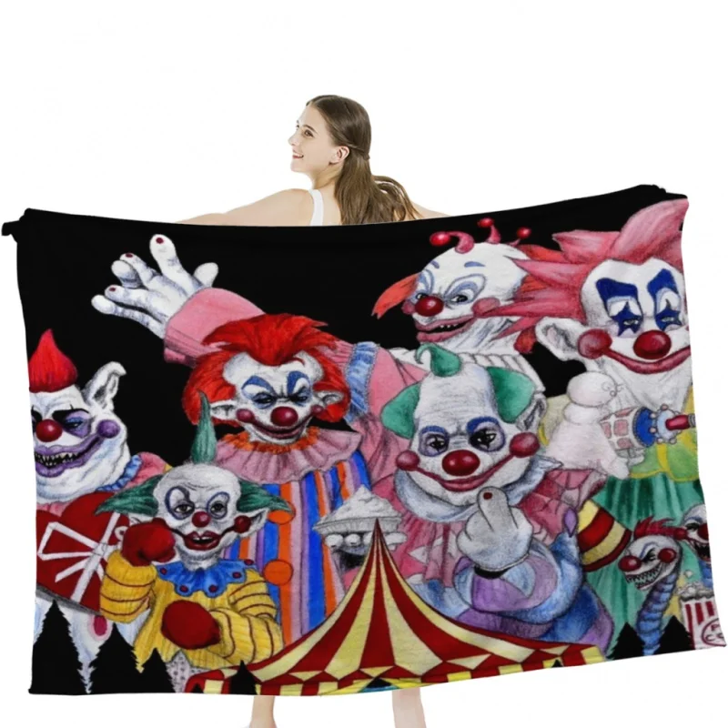 

Killer Klowns From Outer Space Throw Blankets Tufting Blanket For Travel Light Dorm Room Essentials Luxury Thicken Blanket