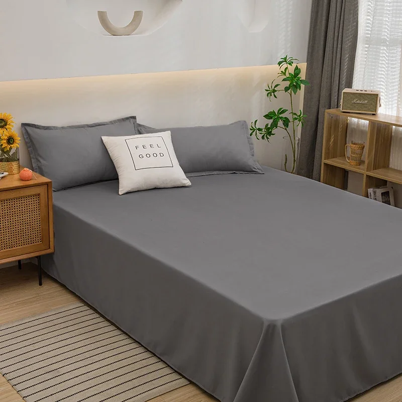Однотонная плоская простыня из микрофибры с двумя наволочками - очень мягкая