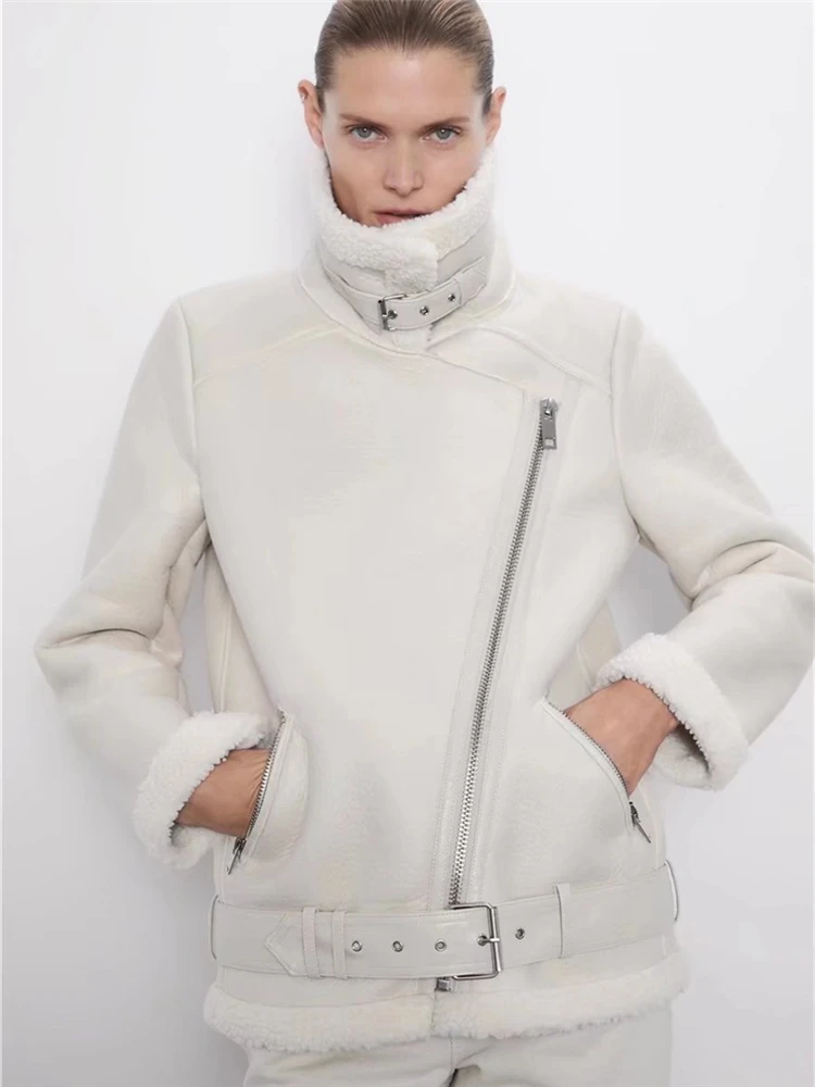 KEYANKETIAN Women's Faux Fur One Thickened Jacket Mujer Winter Unisex High Street Style Diagonal Zipper Warm PU Leather Jacket