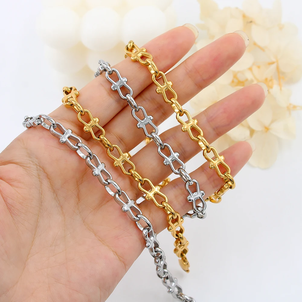 

Stainless Steel Pig Nose Necklace Bracelet for Women Men Unique Design Charm Holiday Treny Party Handmade Jewelry Set Gift YS460