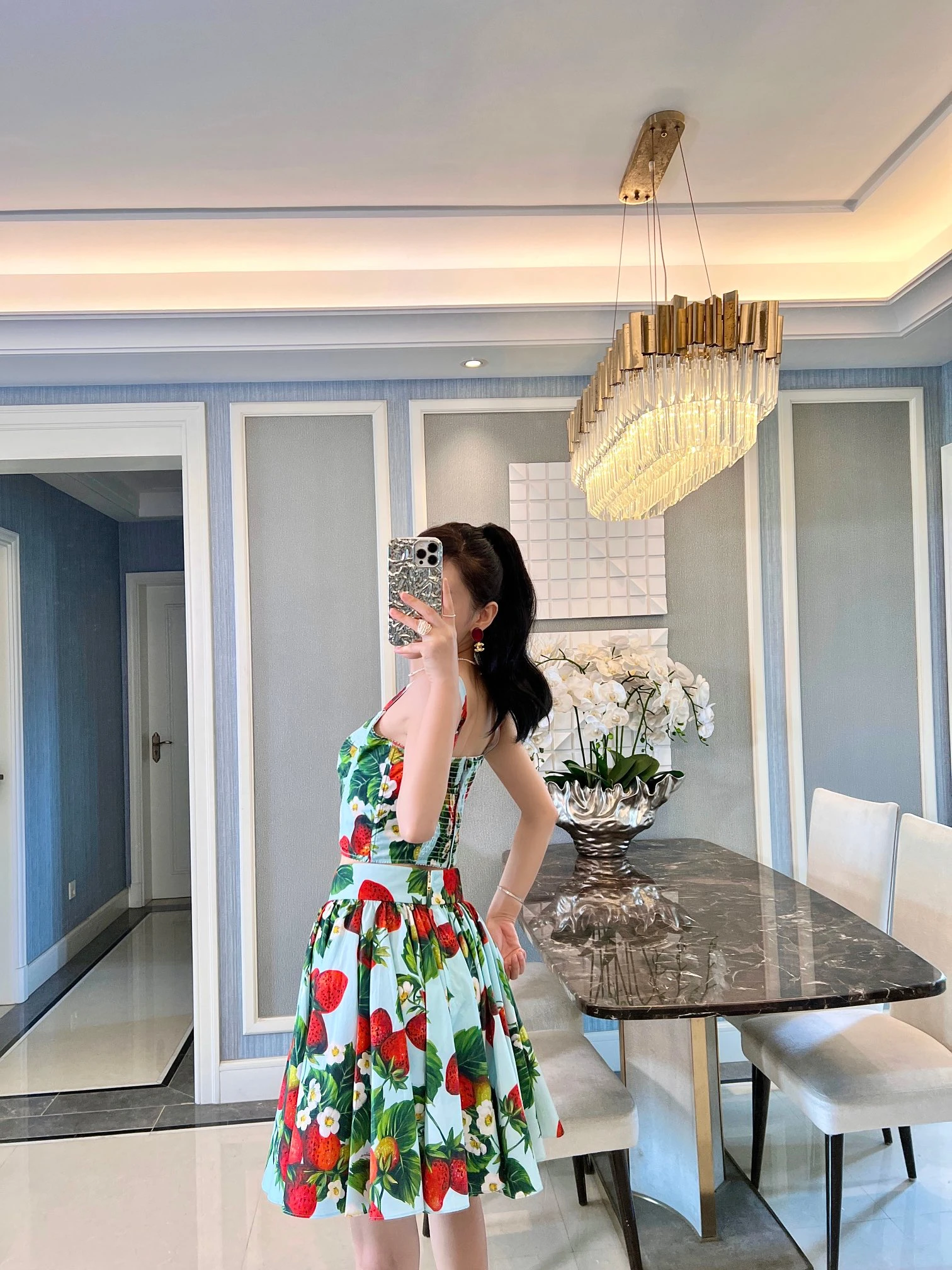 

Женский хлопковый комплект из бюстгальтера и юбки с высокой талией и цветочным принтом