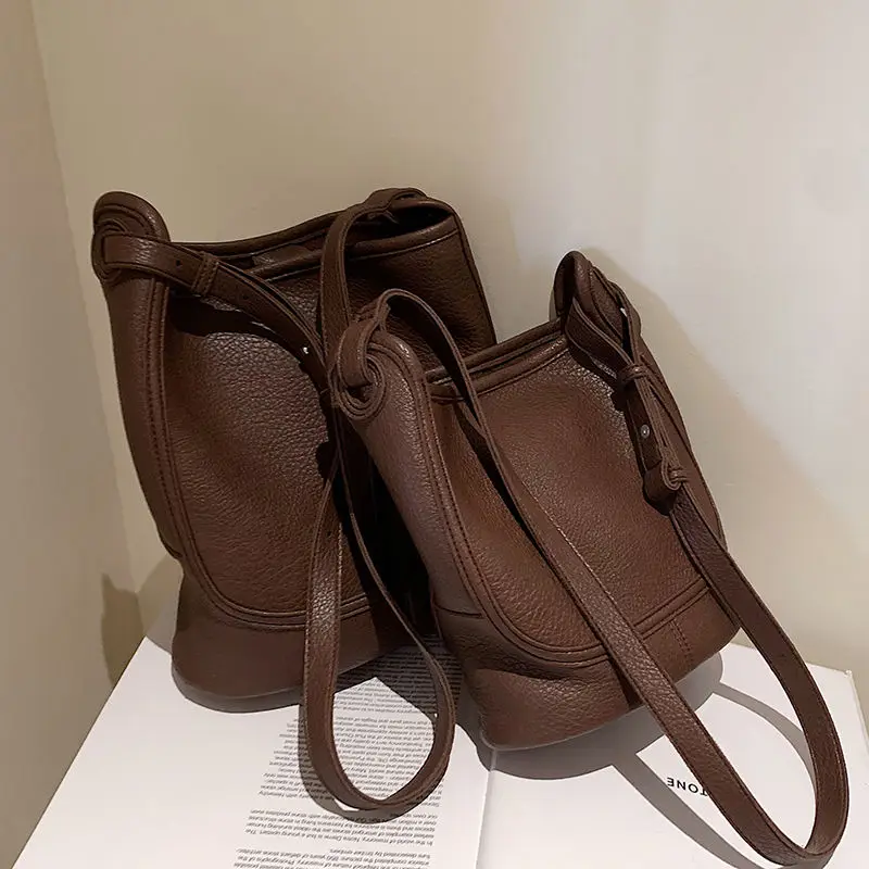 

Винтажная сумка на плечо для женщин, элегантная повседневная сумочка-мешок из мягкой искусственной кожи с ручками, брендовая Сумка кросс-боди большой вместимости, W14