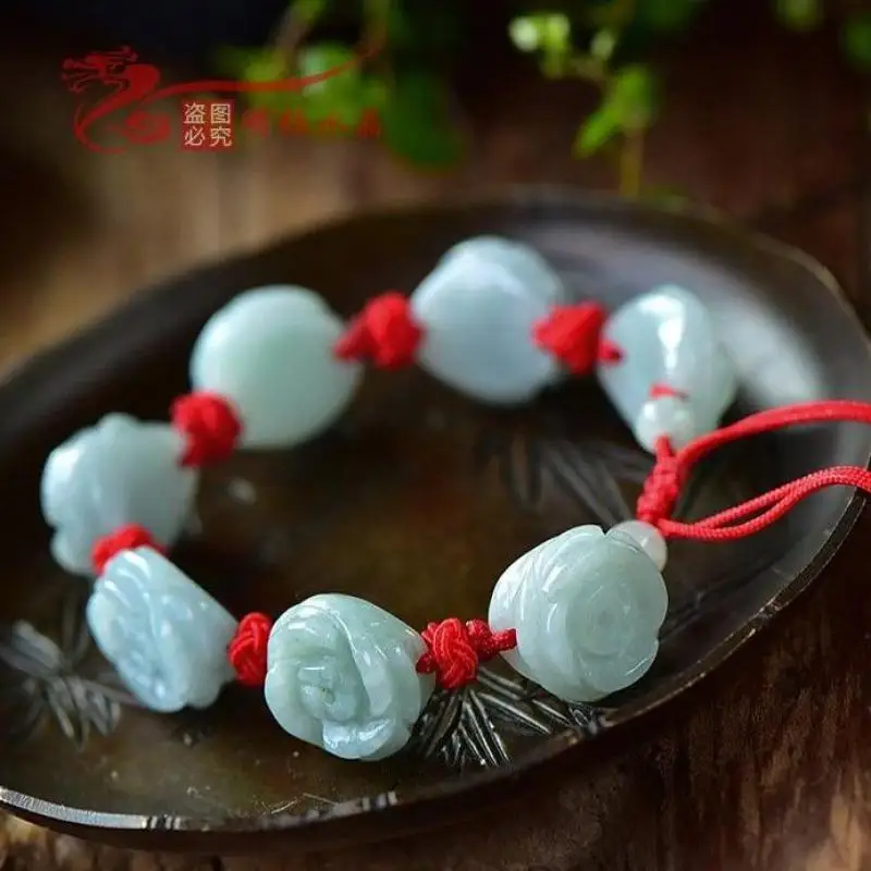 Браслет из натурального нефрита с изумрудом и бусинами розы регулируемый