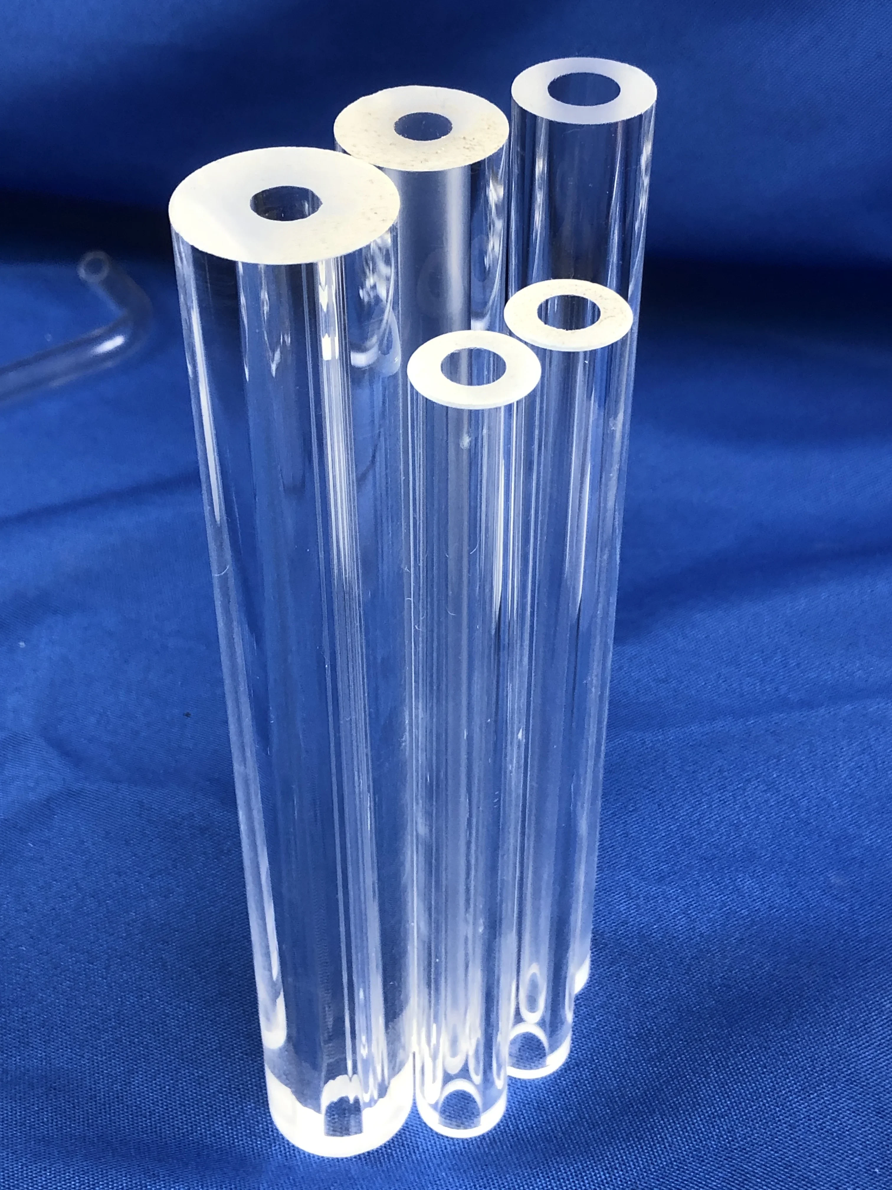 

На заказ 3 штуки кварцевой трубки OD100 * ID95 * 1000 мм и 8 штук 99 алюминиевой керамической трубки OD 5 мм * ID 3 мм * длина мм