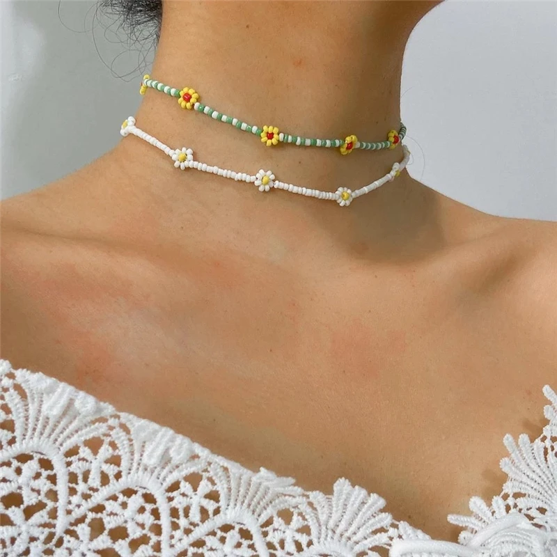 

Rice Bead Flower Necklace for Women Fashion Temperament Adjustable Clavicle Chain