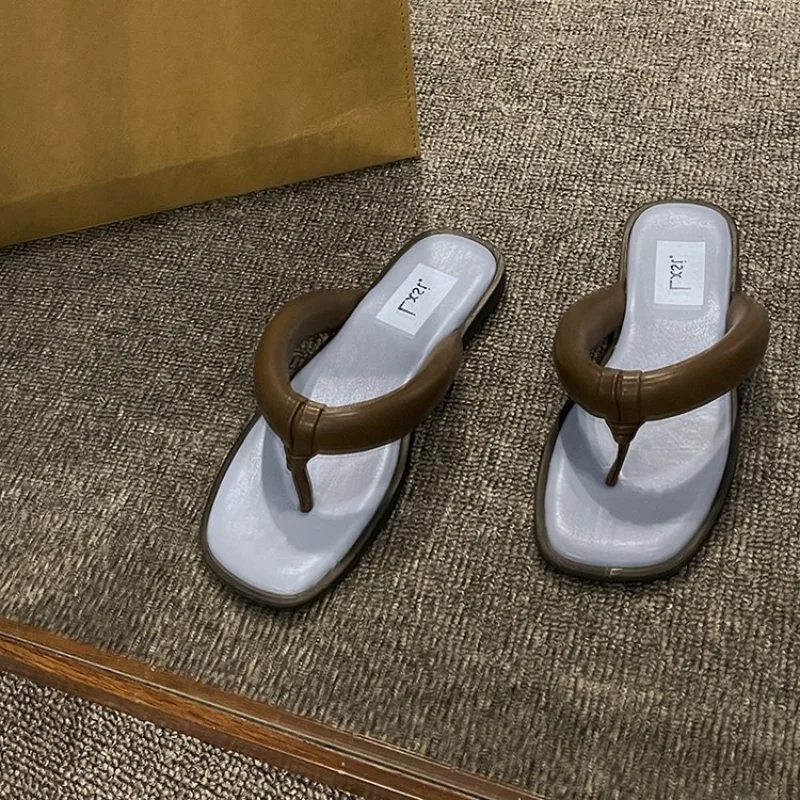 

Женские дизайнерские шлепанцы, повседневные однотонные шлепанцы на низком каблуке, лето 2023