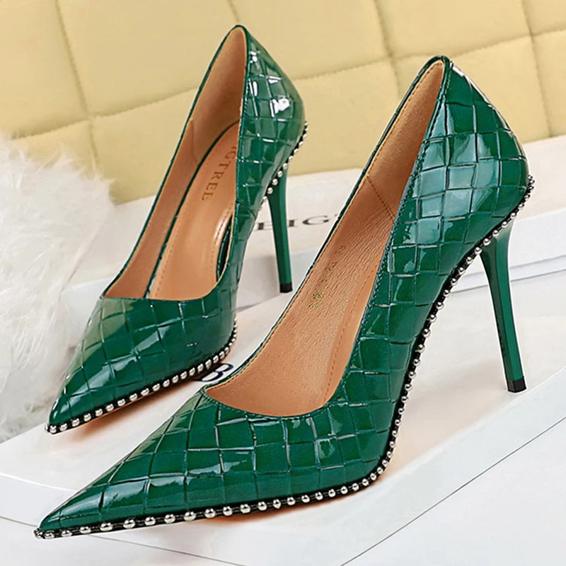 

BIGTREE Metal Rivet Woman Heels Patent Leather Women Pumps Luxury Sexy Stiletto Fetish High Heel 10.5CM Wedding Party Shoes Lady