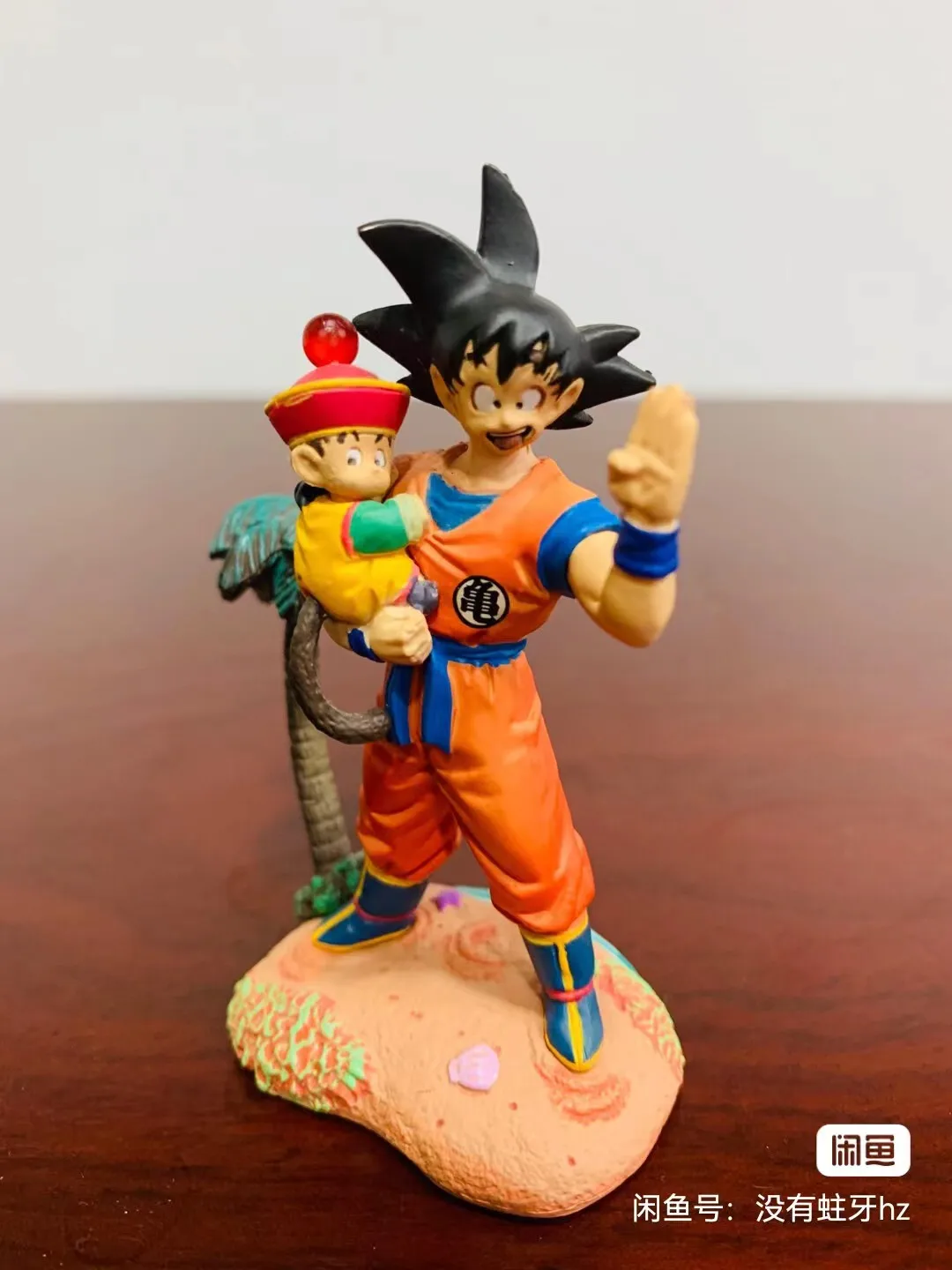 

Genuine Dragon Ball Action Figure Gacha Scene Big Egg Hg Ex Cashapou Son Goku Gohan Father and Son Hug Out of Print Model