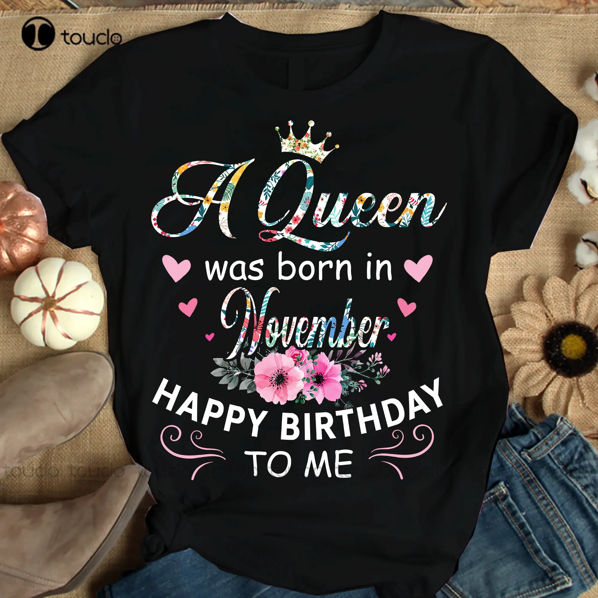 

Футболка женская летняя из дышащего хлопка с надписью «A Queen Was Born In March»