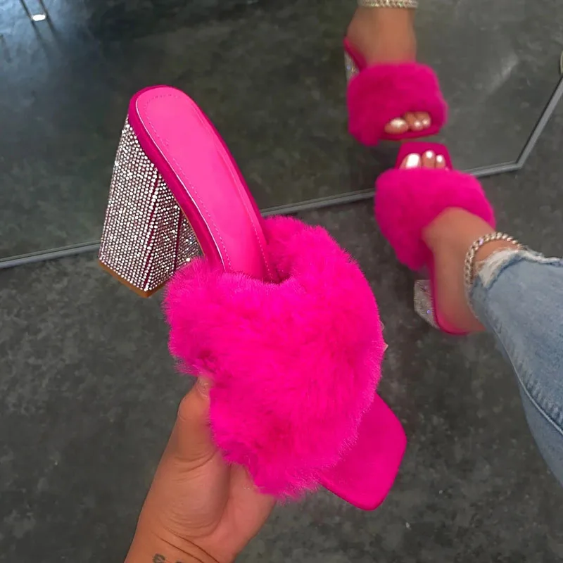 

2022 Summer Women New Outdoor Banquet Fashion Slippers High-heeled Rhinestone Single Layer Plush Plus Size All-match Sandals