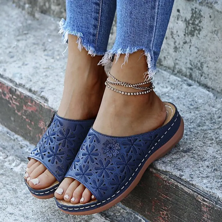 

2022 Women's Wedge Heel Slippers Summer Casual Shoes Plus Size Sandals Ladies Slippers Simple Solid Color Comfortable Fashion