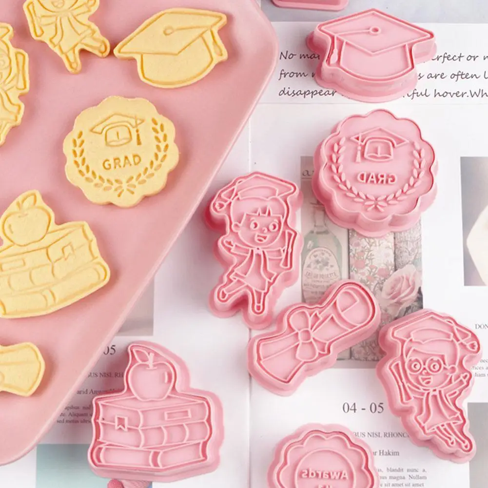 

Graduation Season Cookie Engraving Mold Medal Badge School Certificate Biscuit Cutting Mold Fondant Sugar Craft DIY Baking Tool