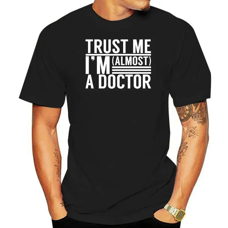 

Женская футболка с коротким рукавом Trust me Im