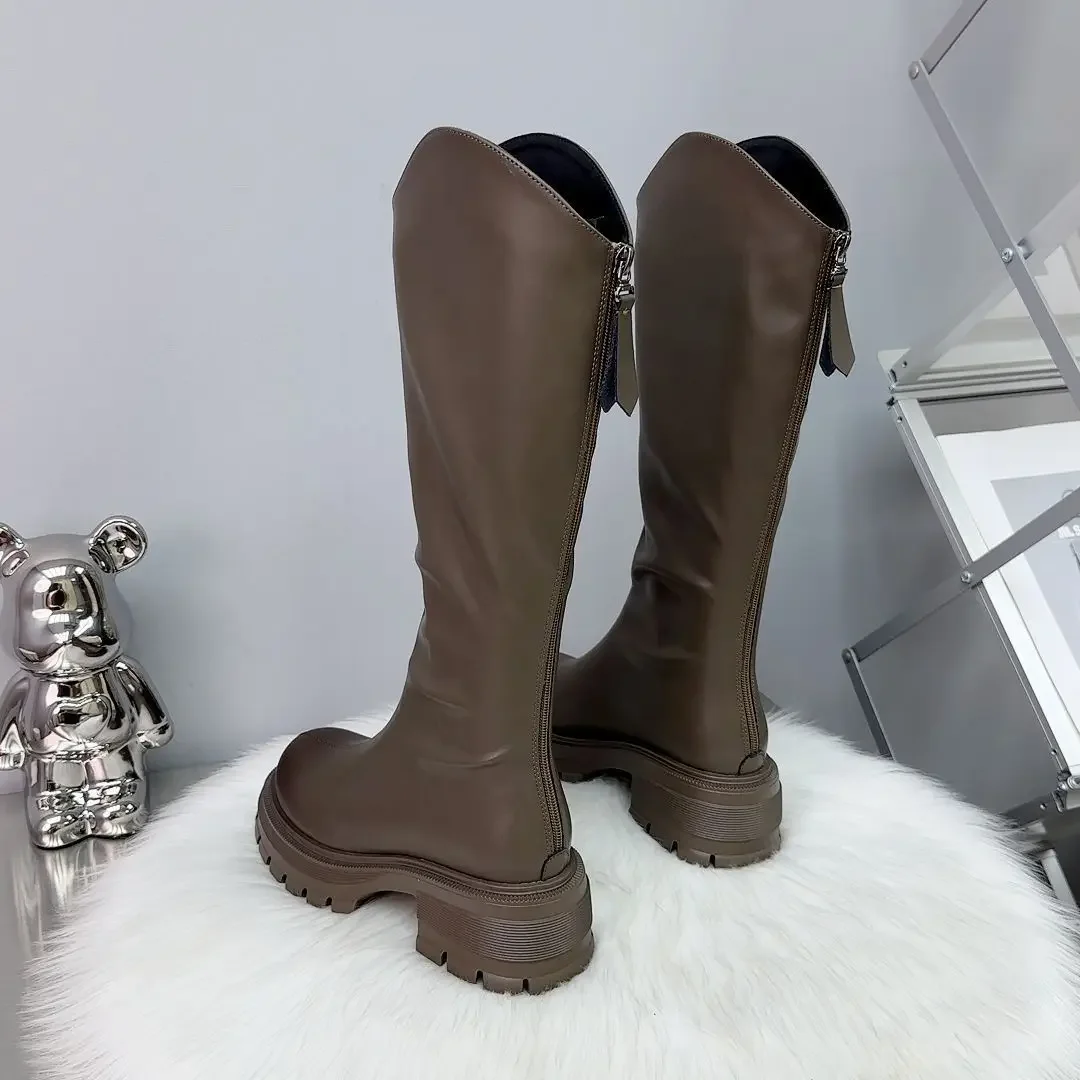 Женские сапоги 2024 осенние новые модные длинные рыцарские на платформе