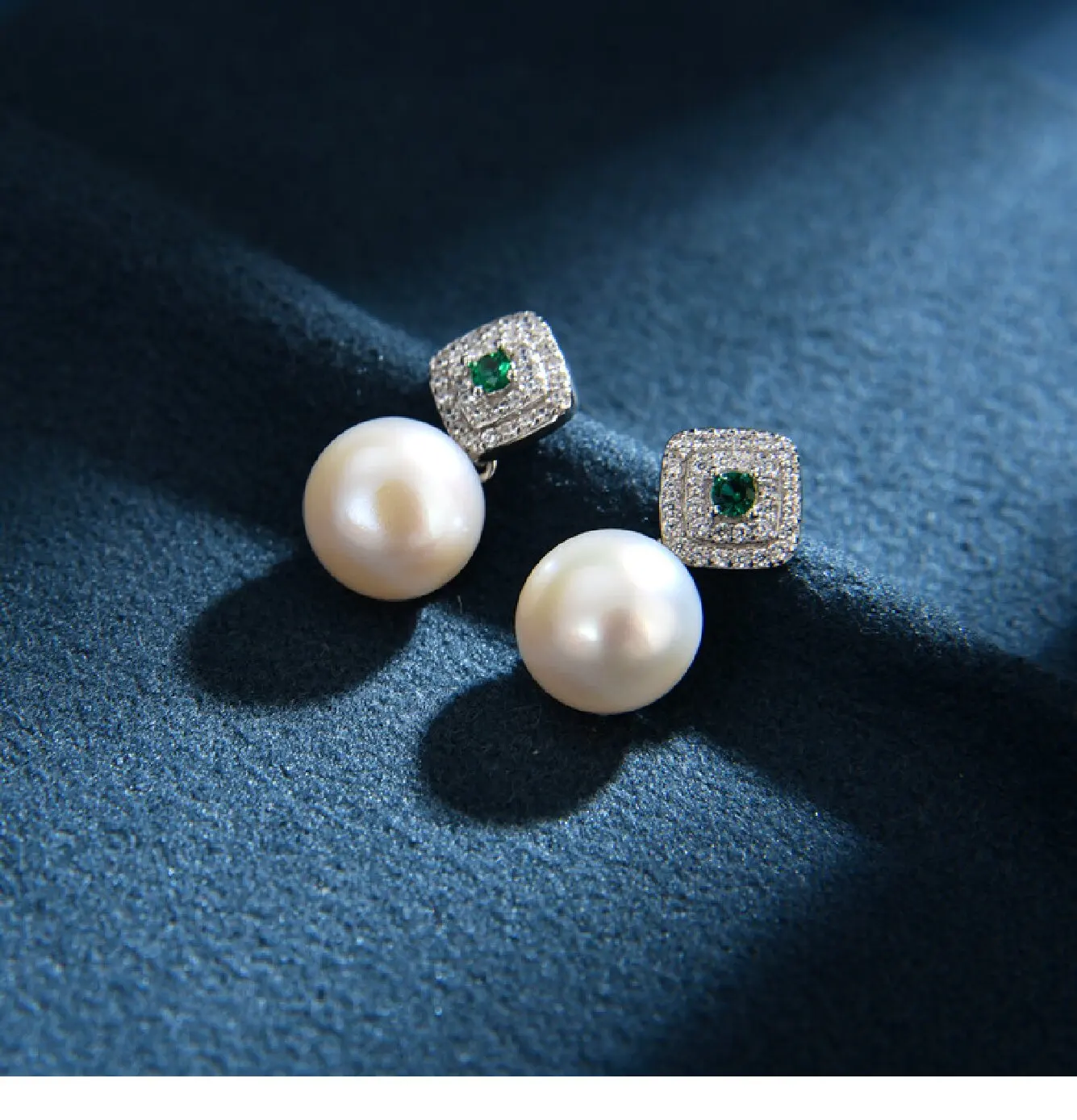 

Серьги из серебра 925 пробы с натуральным жемчугом 9-10 мм