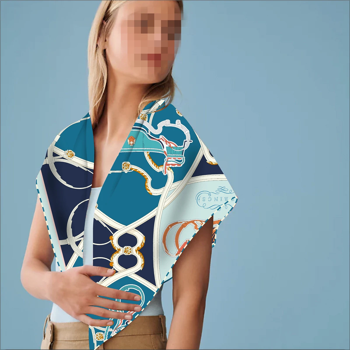 Женский треугольный шарф