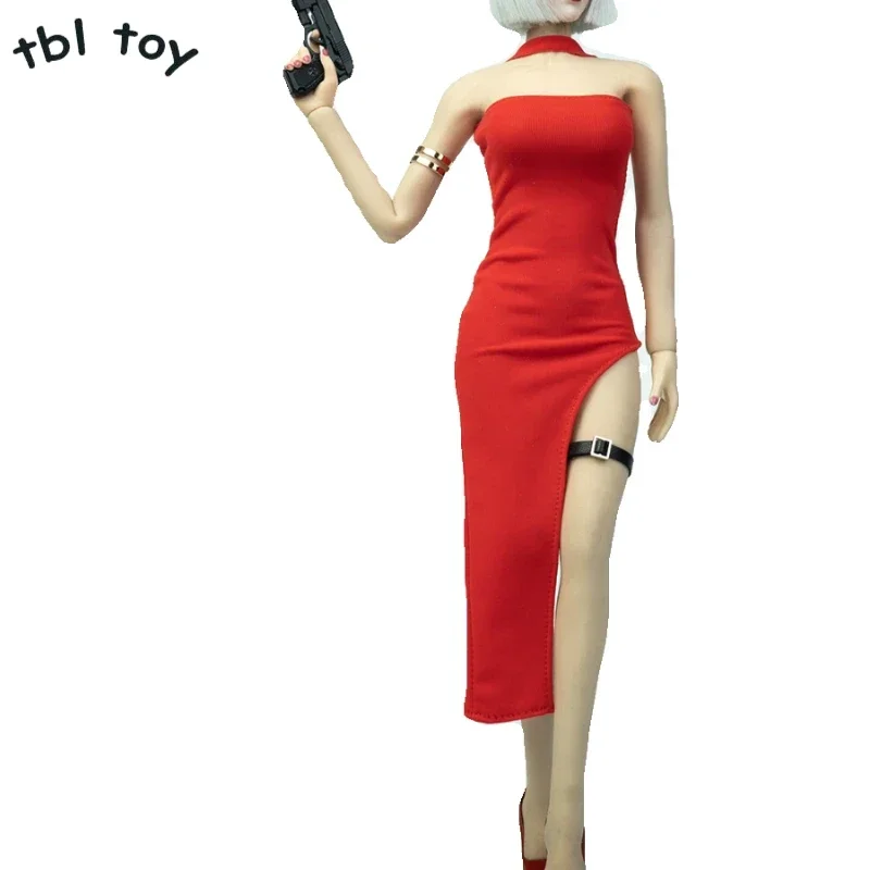 Женское платье с открытыми плечами и разрезом в масштабе 1/6