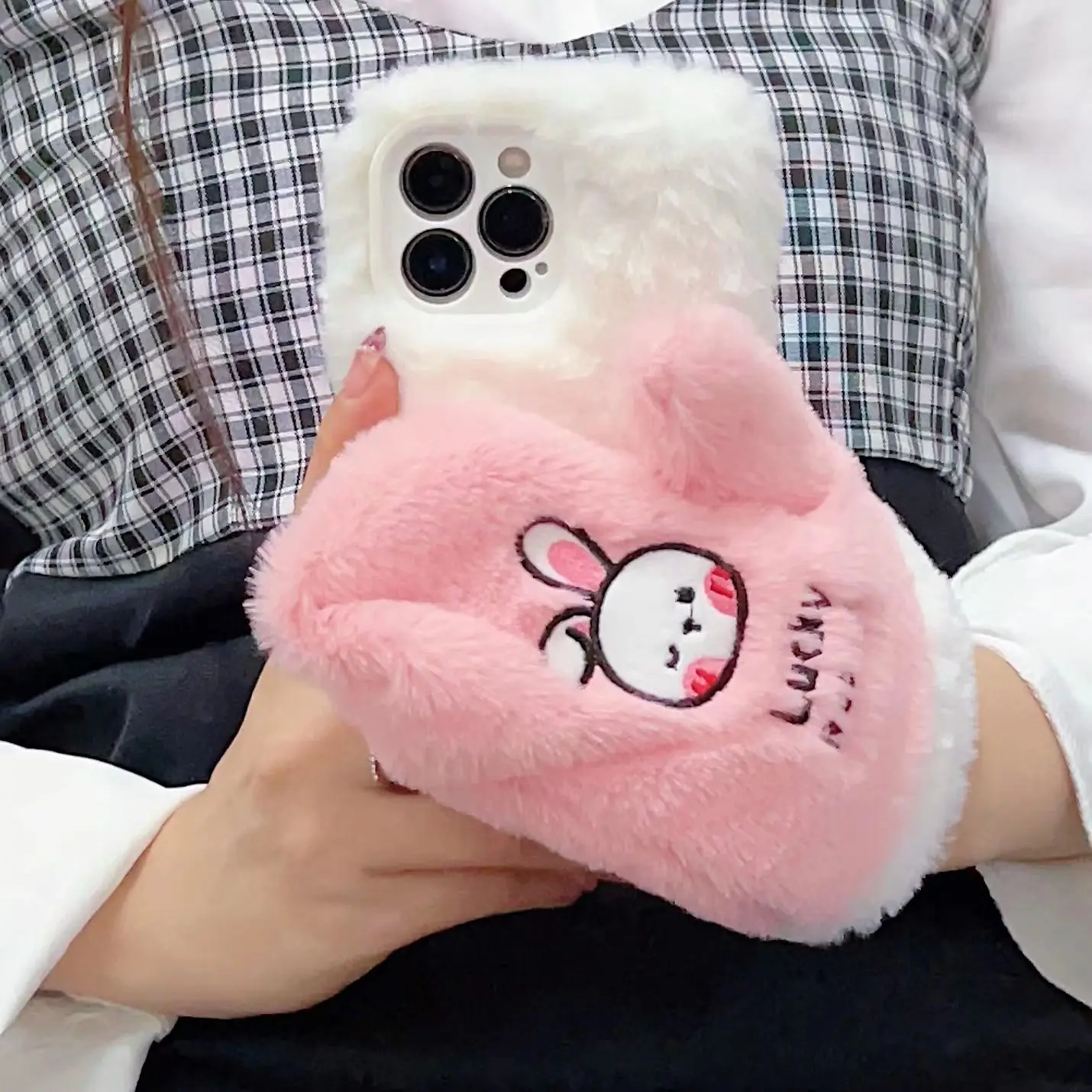 

Cartoon Pluffy 3D Lovely Glove Fur Anti Cold Resistant Phone Case for iPhone 14 Pro Max 13 12 Winter Antifreeze Warm Plush Cover