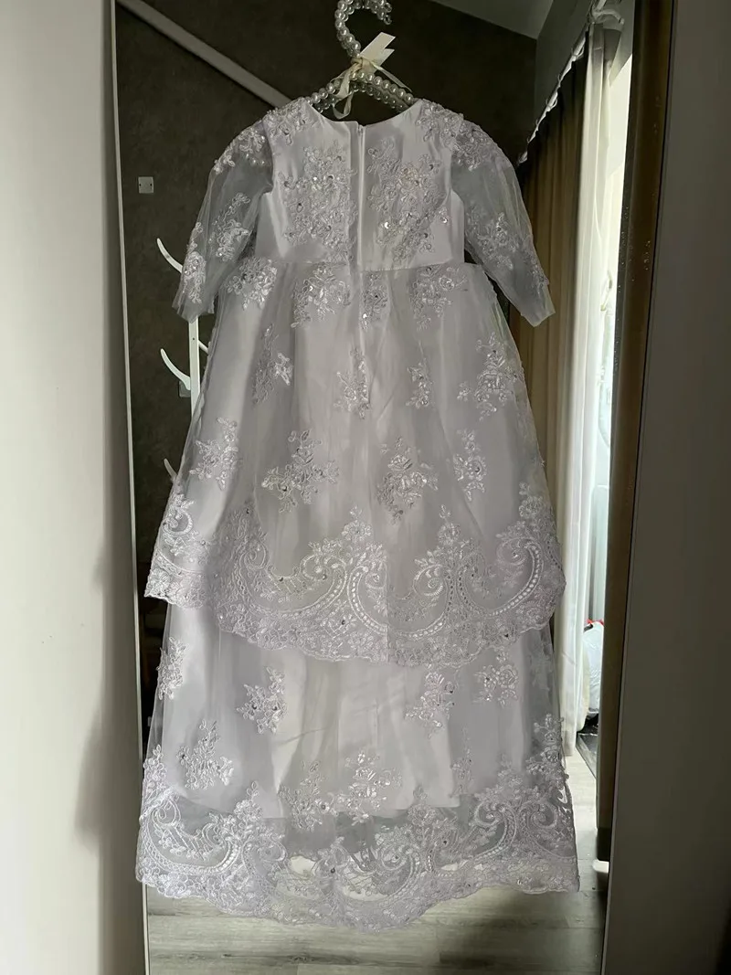 Рисунок 6 - Длинное кружевное платье с аппликацией