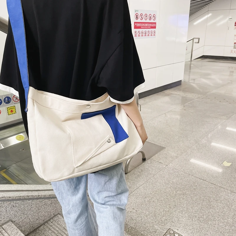 

Сумка кросс-боди Женская с большими карманами на молнии