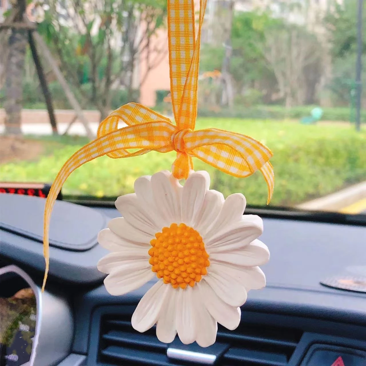 

FinRu Ceramic Perfume Diffuser Indoor Internal Pendant Decoration Car Rearview Mirror Hanger Air Freshener Flower Ornament