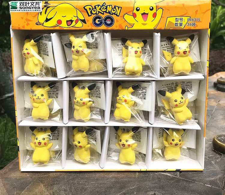 

Веселая наклейка в виде героев мультфильма «Pokemon»