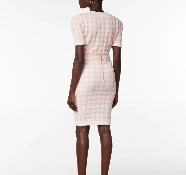 

128157 128158 Fashion ClassicTrendy Luxury Designer Cloth Metal Buttons Houndstooth Jacquard Knitted Short Sleeved Shirt + Skirt