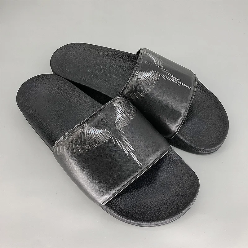 

MB Brand Summer Women's Slippers Creative Korean Design Men's Sneakers Black Wing Printed Outdoor Non-slip Beach Couples Shoes