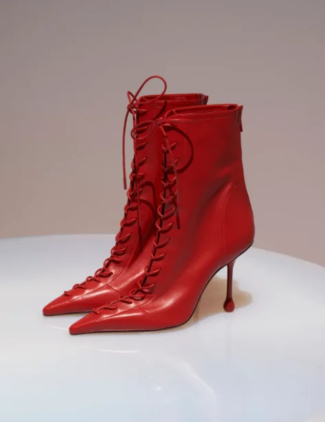 Сандалии на шпильках с ремешком щиколотке и открытым носком