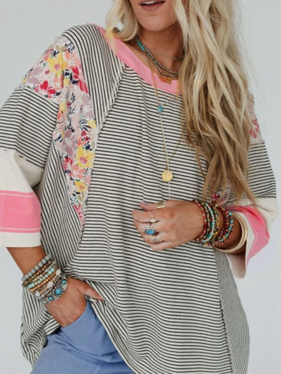 Женская свободная футболка с цветочным принтом и круглым вырезом