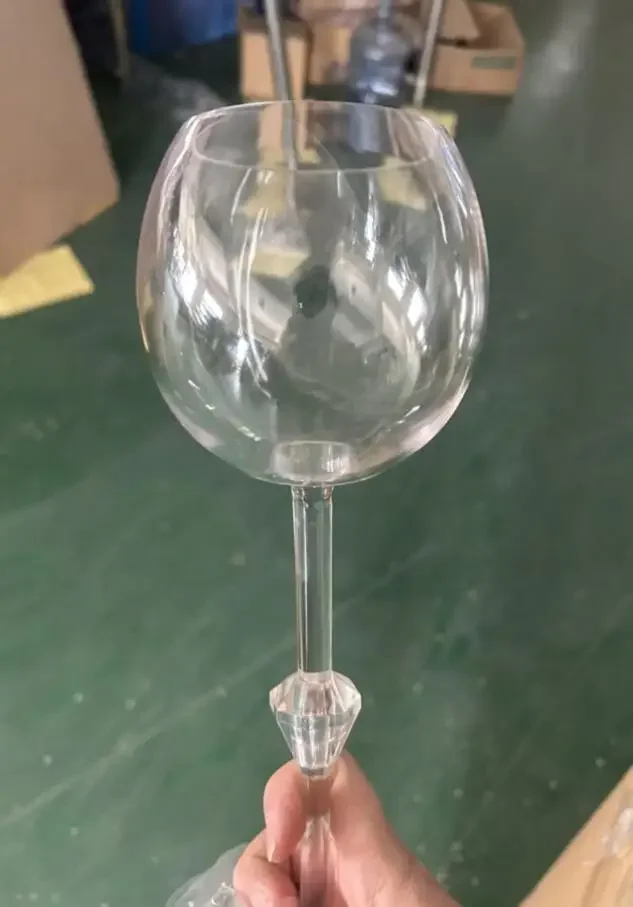 

Плавающие бокалы для вина KORAOU