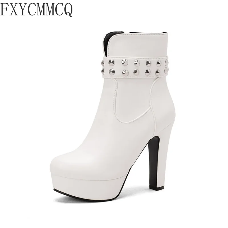 FXYCMMCQ 2022 Autumn New Round Toe High-heeled Fashion Boots Rivets Large Size Temperament Commuter Women's Shoes 33-64
