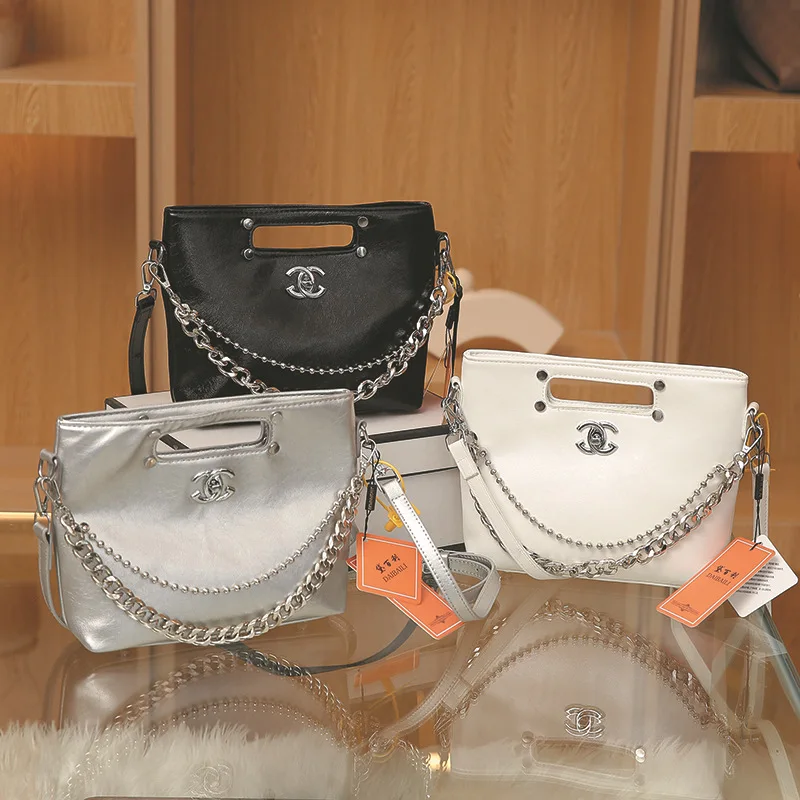 Женская сумка 2023, новая простая модная сумка через плечо в стиле Шанель, сумка через плечо с цепочкой, вместительная сумка-мешок