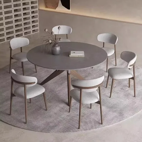 Әйелдер жігітті орысша піскін жалауға мәжбүрлеген