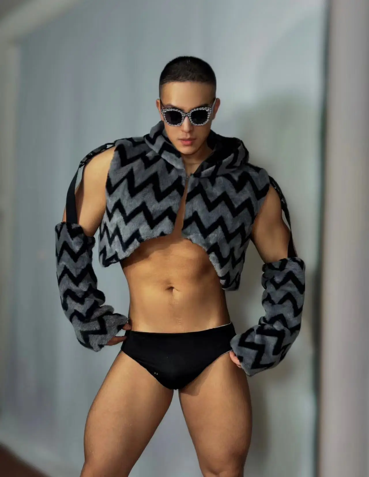 

Новый сексуальный мужской серый съемный жилет из искусственного меха костюмы хип-хоп джазовая танцевальная одежда для ночного клуба и бара стандартные костюмы певицы ГОГО